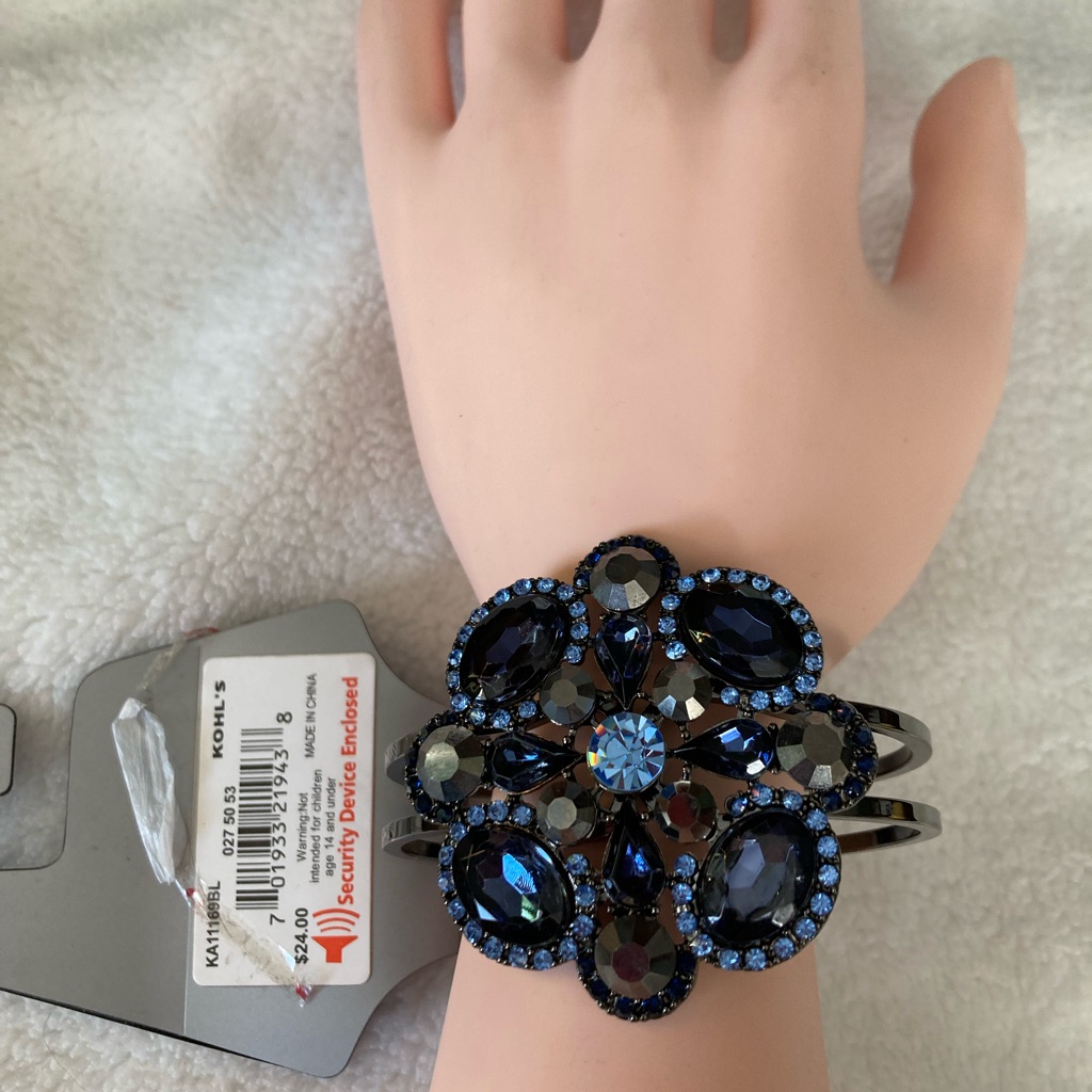 Black And Blue Bracelet 14$